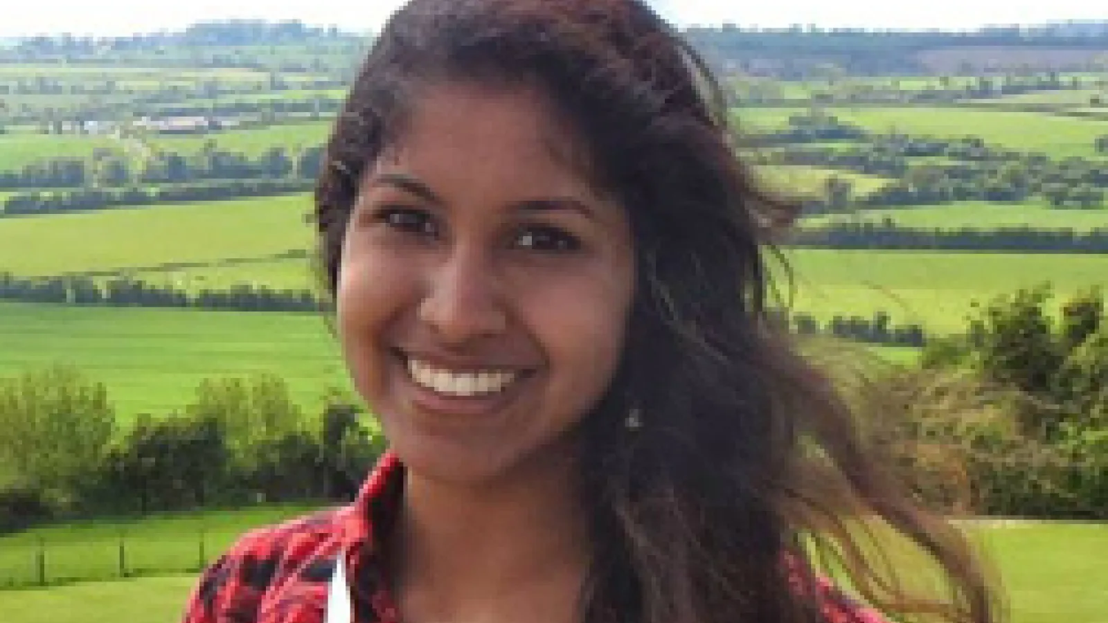 Headshot of Pallavi Oruganti.